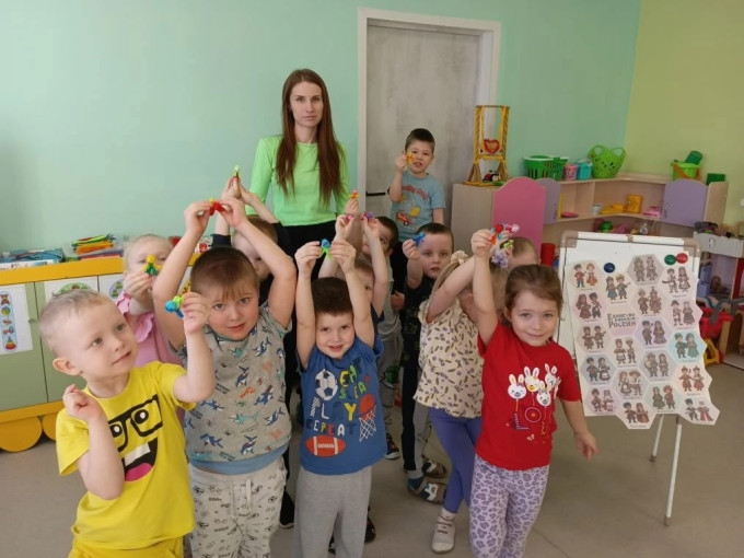 Родители — наши главные помощники в мире знаний! 📚👨‍👩‍👧‍👦.